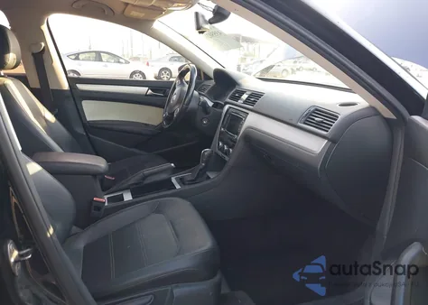 2012 Volkswagen Passat 2.5L Se из США, поврежденный, VIN 1VWBP7A30CC060558